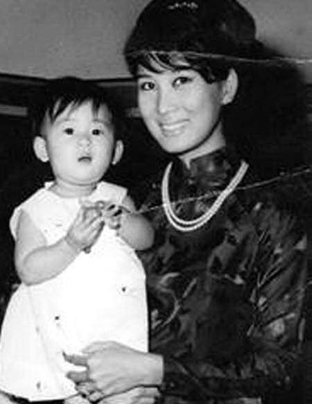 nhung-hinh-anh-tinh-cam-cua-me-con-ky-duyen-1