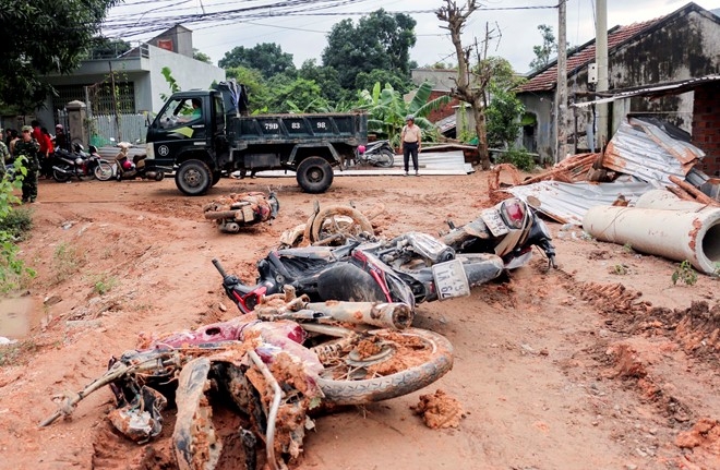 Vu sat lo o Nha Trang: Chang con gi nua, mat het roi hinh anh 2