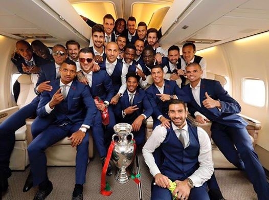 Ronaldo tro thanh vua tren mang xa hoi nam 2016 hinh anh 4