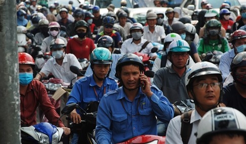 Trước Noel, đường Sài Gòn kẹt xe kinh hoàng ngay từ trưa - ảnh 9