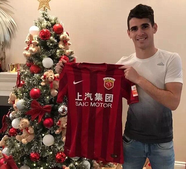 Oscar chính thức rời khỏi Chelsea