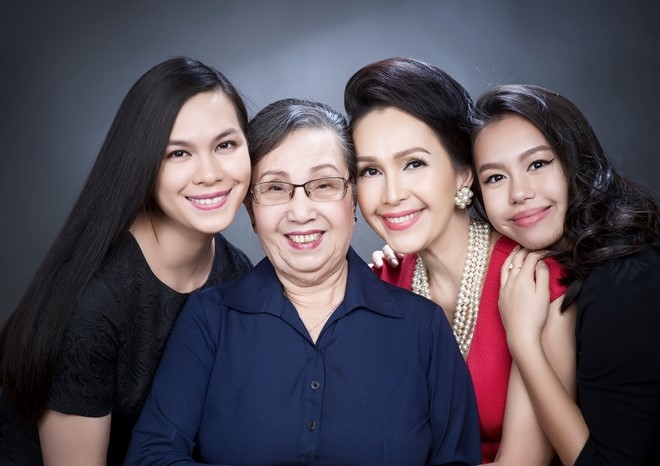 nhung cap me dep con xinh hon ca hoa hau cua showbiz viet hinh anh 5