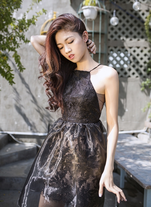 a-hau-thanh-tu-dien-vay-ho-vai-khoe-ve-quyen-ru-3