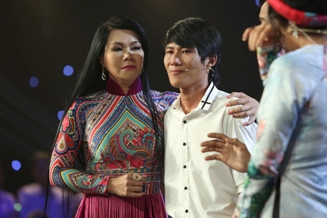 Ngoc Huyen bat khoc nuc no tren ghe nong vi thuong thi sinh hinh anh 3