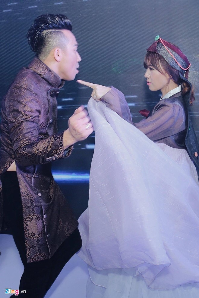 Tran Thanh, Hari nhay sung cung Hoai Linh va dan sao Viet hinh anh 6