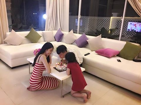 Đóng vai Phó Chủ tịch CLB TP.HCM, Công Vinh làm gì?