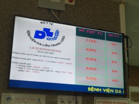 benh vien nhan nhan bang phan biet kham giao su, pho giao su hinh anh 5