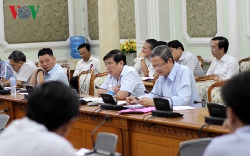 Chu tich TP.HCM hop khan giai quyet un tac giao thong hinh anh 2
