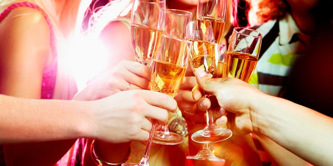 Có quá nhiều người ngày nay đang tỏ ra là mình giàu có - Ảnh 1.
