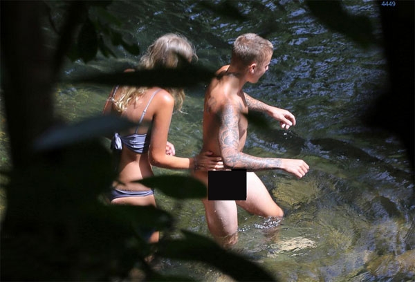 mot-nam-be-boi-yeu-duong-u-da-va-cai-lon-cua-justin-bieber-3