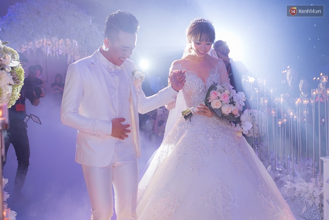 Đám cưới Trấn Thành - Hari Won và Angela Baby - Huỳnh Hiểu Minh: Vô tình hay hữu ý mà giống nhau đến lạ! - Ảnh 11.