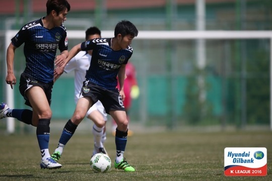 Vi sao Gangwon FC chieu mo Xuan Truong? hinh anh 2
