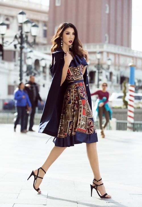 ngoc-quyen-dien-vay-ngan-khoe-dang-tren-dat-my-6