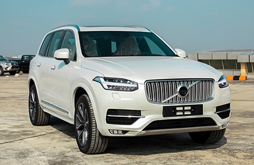 volvo-xc90-inscription-gia-4-ty-xe-sang-kieu-moi-cho-khach-viet
