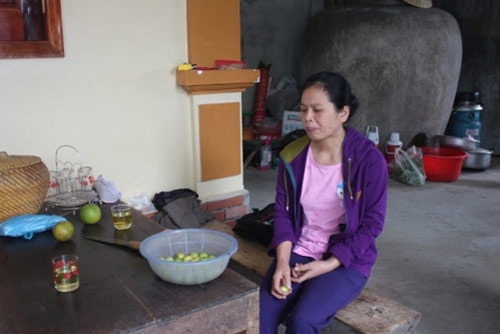 chuyen la: nguoi phu nu an khe thay com van song 15 nam qua - 1