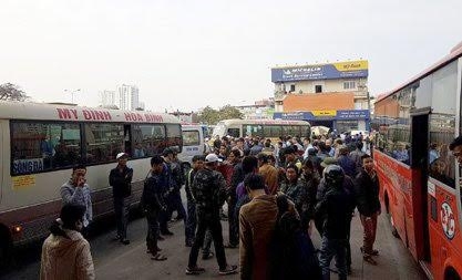 Nhà xe bỏ rơi khách ở Mỹ Đình hoạt động trở lại