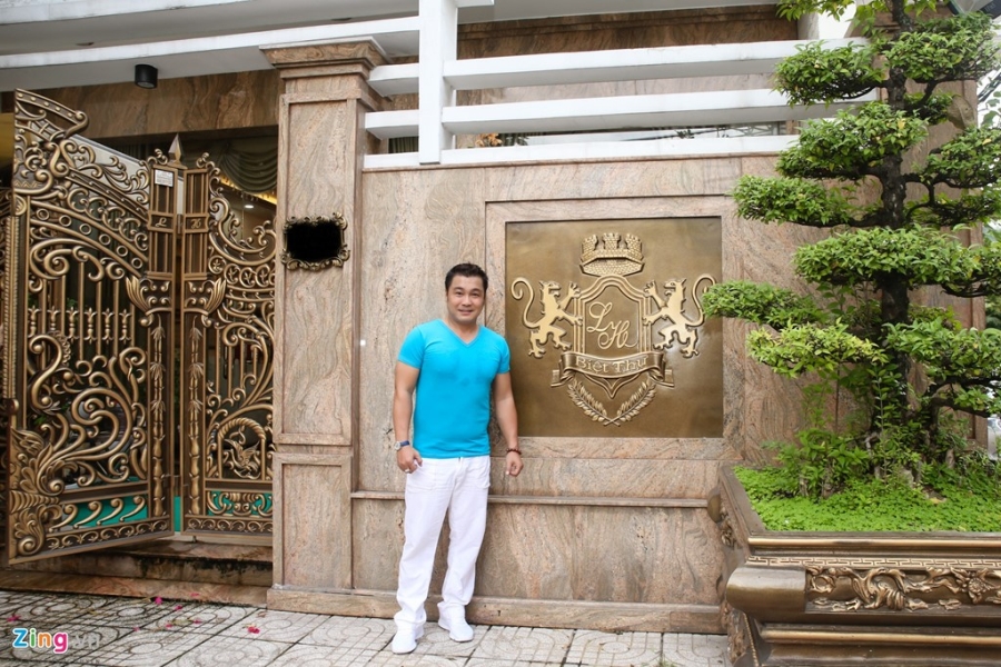 Tham biet thu moi xay, rong 700 m2 cua Ly Hung hinh anh 2