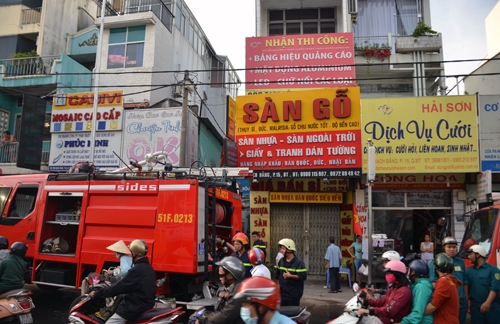 chay-nha-trong-hem-o-sai-gon-nam-thanh-nien-tu-vong-1