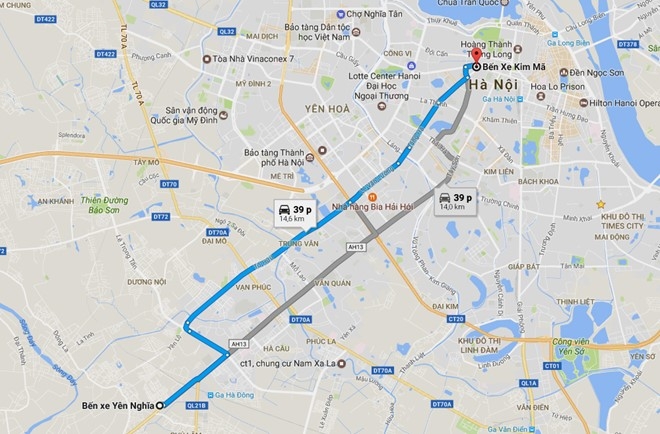 Oto xep hang dai, xe may lao vao duong buyt nhanh BRT hinh anh 4
