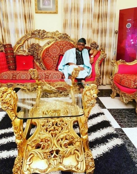 Choáng với độ chịu chơi của “cậu ấm, cô chiêu” người Nigeria ảnh 1