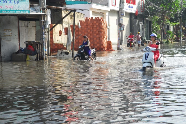 ngập lụt ở TPHCM