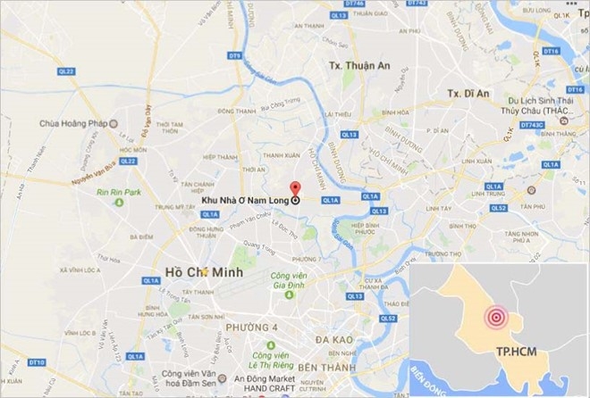 Nap cong bung trong dem, nha dan o Sai Gon chim trong nuoc hinh anh 4