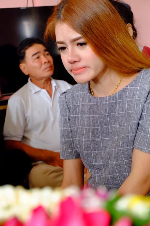 dam cuoi cua co gai tre voi ban trai da qua doi khien bao nguoi roi nuoc mat - 5
