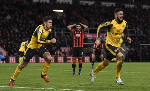 hlv-wenger-chi-trich-trong-tai-lich-dau-sau-tran-hoa-kho-tin-cua-arsenal-1