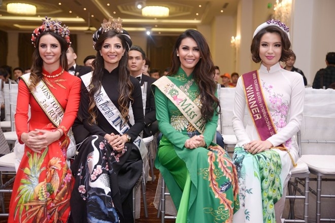 Hoa hau Trai dat 2015 noi bat giua dan nguoi dep Viet hinh anh 3