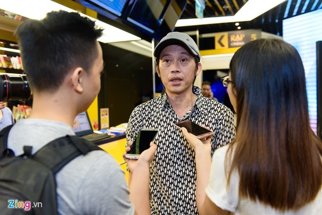 Hoai Linh: 'Toi bi mat ngu, phai uong thuoc thuong xuyen' hinh anh 2