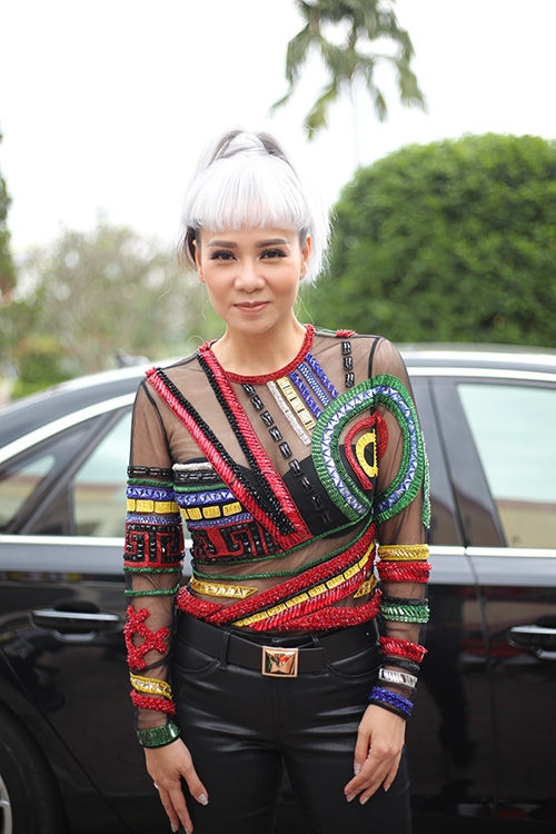 huan-luyen-vien-the-voice-tao-hinh-la-di-cham-thi-4