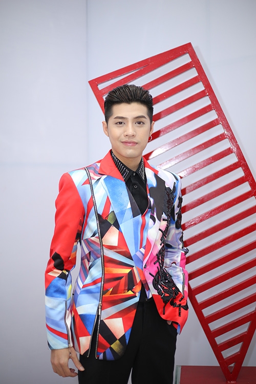 huan-luyen-vien-the-voice-tao-hinh-la-di-cham-thi-6