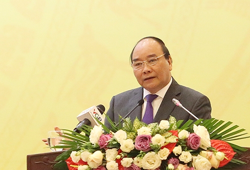 thu-tuong-dung-de-nha-khoa-hoc-vat-va-mua-hoa-don