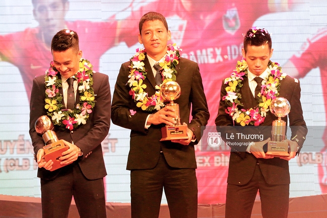 Thủy Tiên bức xúc khi Công Vinh không lọt Top 3 Quả bóng vàng Việt Nam - Ảnh 1.