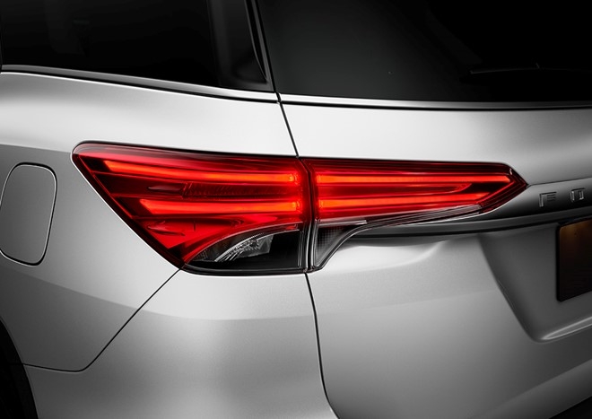10 diem dang cho doi cua Fortuner 2017 hinh anh 3