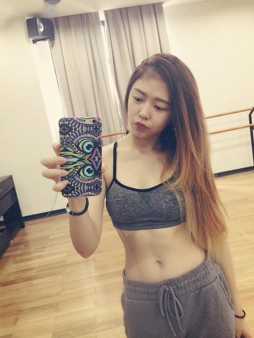 nhan sac don tim cua co gai cover ban “lac troi” dang hot tren mang hinh anh 13