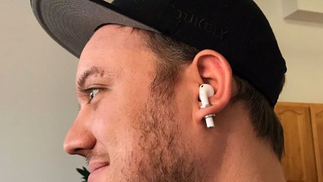 Ung dung tim AirPods vua len ke, Apple lap tuc go bo hinh anh 1