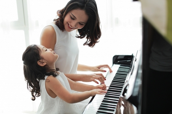 Những mỹ nhân Việt kết hôn chóng vánh sau ngày đăng quang  2
