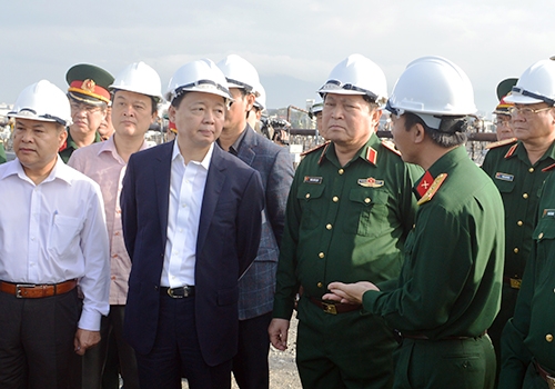 da-nang-con-hon-100000-m3-dat-nhiem-dioxin