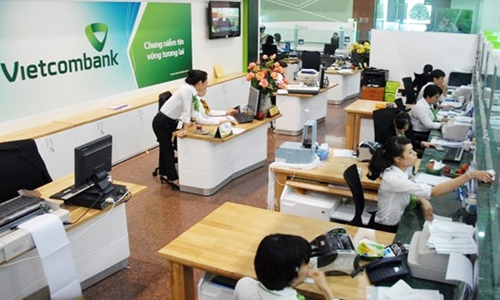 lanh-dao-vietcombank-thuong-tet-ngan-hang-khong-qua-1-thang-luong