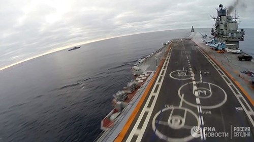 [ẢNH] Khoảnh khắc đẹp của tàu sân bay Nga tham chiến ở Syria  ảnh 9
