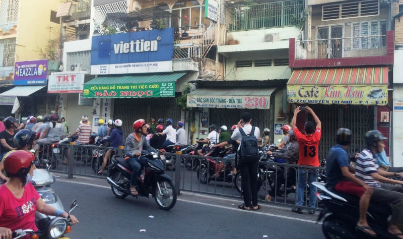 Người phụ nữ bí ẩn ở hiện trường vụ nã súng bắn chết người