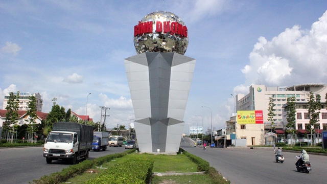 Bình Dương là một trong địa phương thu hút nhiều vốn đầu tư nhất cả nước, nhưng việc phê duyệt dự án ở đây đang bộc lộ nhiều vấn đề