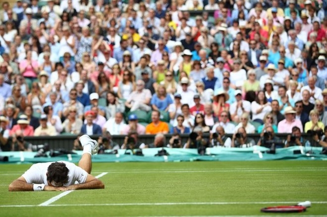 Federer, huyền thoại trốn chạy bạo chúa thời gian hình ảnh 1 Federer, huyen thoai tron chay bao chua thoi gian hinh anh 1