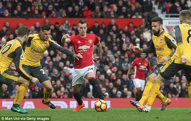 Schneiderlin kiem tra y te, chinh thuc chuyen sang Everton hinh anh 4