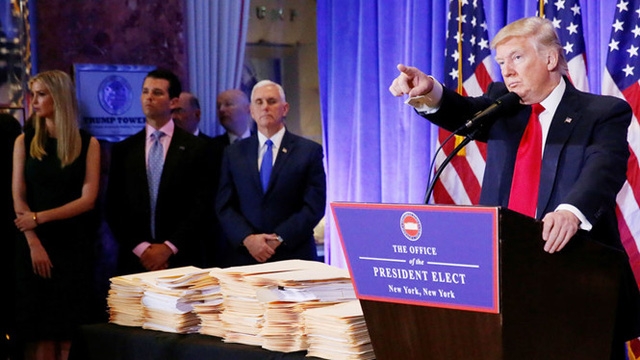  Ông Trump giận dữ chỉ trích thông tin tình báo cáo buộc giữa ông và Nga có sự dàn xếp thông tin. (Ảnh: Reuters) 