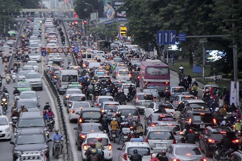 Hà Nội lại kẹt ứ mọi ngả chiều cuối tuần