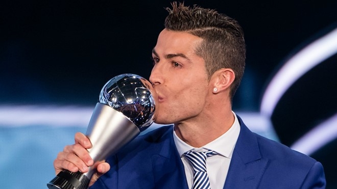 Ronaldo co them giai thuong trong nam 2017 hinh anh 1