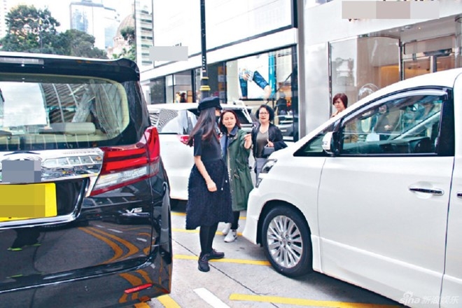 Angelababy sang Hong Kong chuan bi sinh con hinh anh 1
