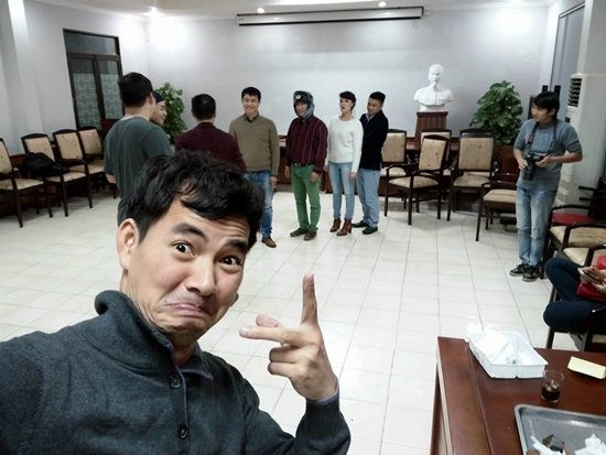 Sau nỗi buồn mất mẹ, MC Kỳ Duyên trở lại đằm thắm, quyến rũ